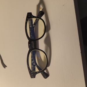 Blue light glasses